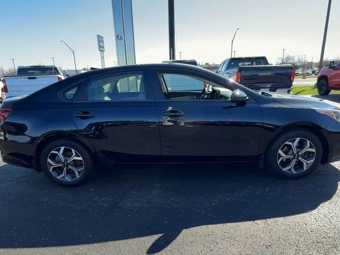 Used 2021 Kia Forte LXS image 9