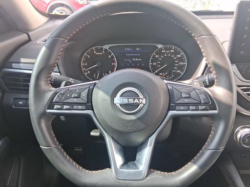 Used 2024 Nissan Altima 2.5 SR w/ SR Premium Package FWD image 19