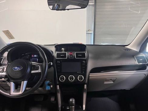 Used 2017 Subaru Forester 2.5i Limited w/ Popular Package #2 image 19