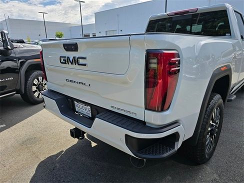 New 2025 GMC Sierra 2500 Denali Ultimate image 13