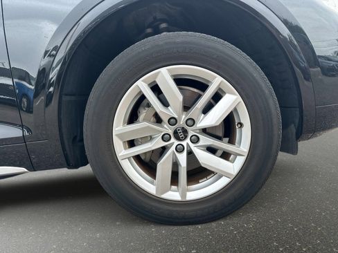 Used 2023 Audi Q5 2.0T Premium w/ Convenience Package image 6