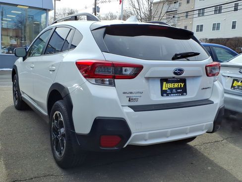 Certified 2023 Subaru Crosstrek 2.0i Premium image 4