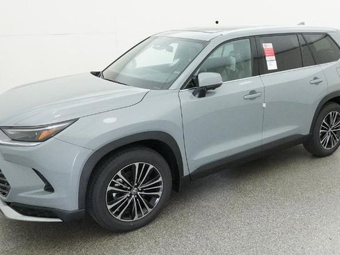 New 2026 Toyota Grand Highlander Hybrid MAX Platinum image 1