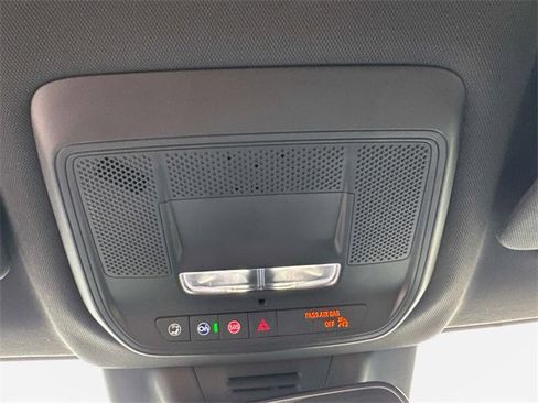 Used 2024 Chevrolet Equinox EV LT image 18