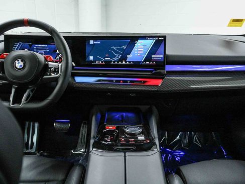 Used 2026 BMW M5 image 13