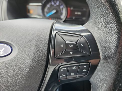 Used 2018 Ford Explorer XLT w/ Equipment Group 202A AWD/4WD image 19