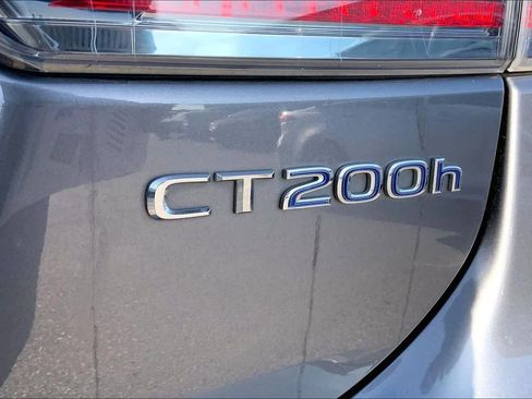 Used 2015 Lexus CT 200h Hybrid image 9