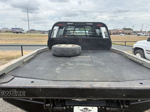 Used 2018 Ford F350 XL w/ Power Equipment Group AWD/4WD image 2