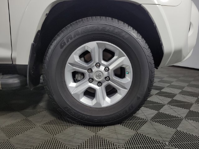 Used 2018 Toyota 4Runner SR5 RWD image 11