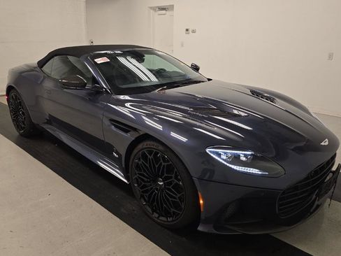 Used 2021 Aston Martin DBS Superleggera Volante image 1