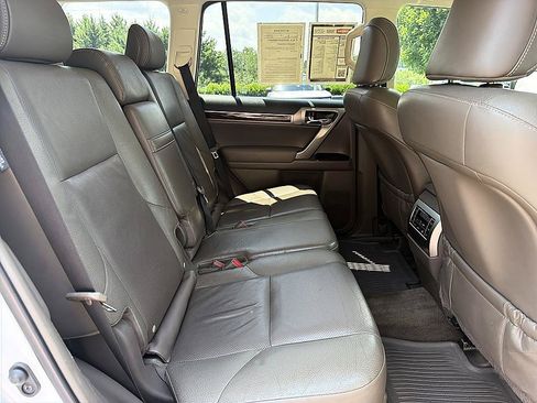 Used 2015 Lexus GX 460 w/ Premium Package AWD/4WD image 20