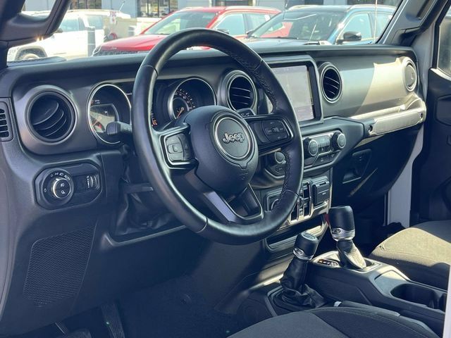 Used 2023 Jeep Gladiator Sport AWD/4WD image 12