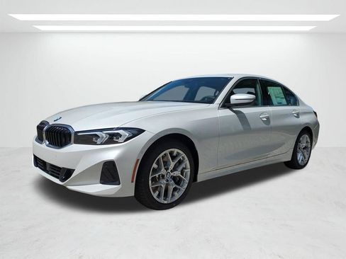 New 2026 BMW 330i xDrive Sedan w/ Premium Package AWD/4WD image 8