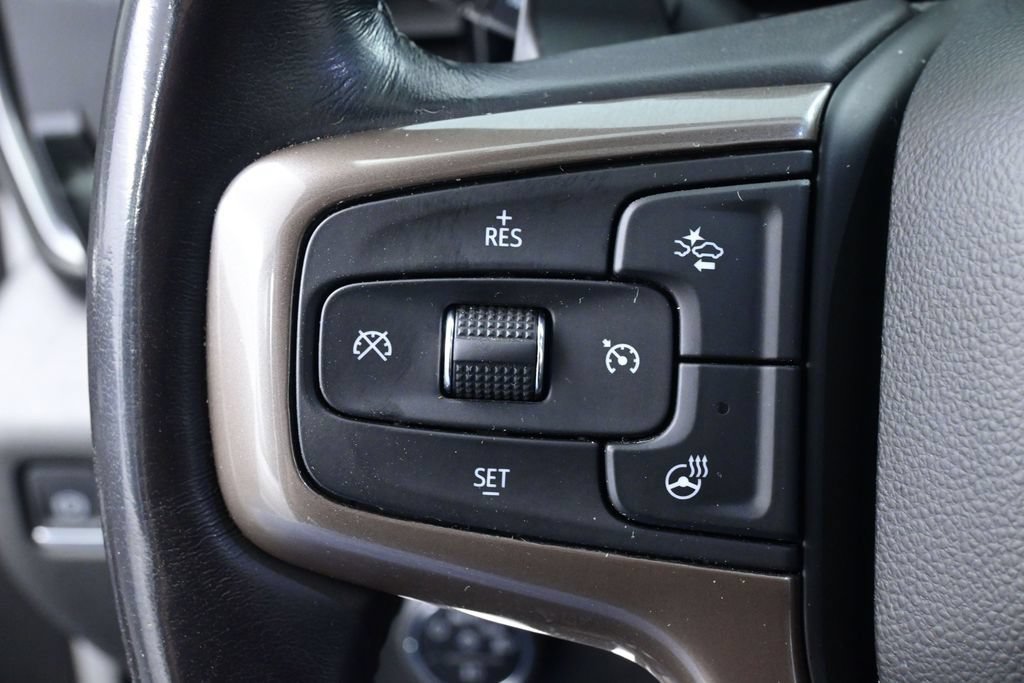 Used 2022 Chevrolet Silverado 1500 High Country w/ High Country Premium Package AWD/4WD image 38