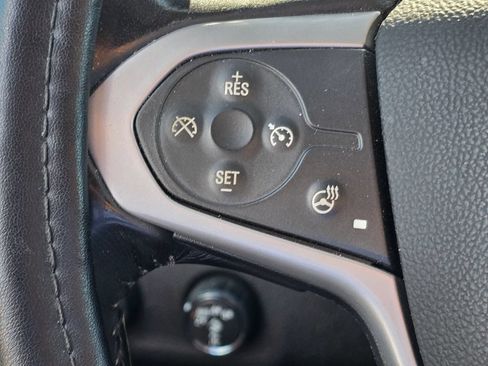 Certified 2020 Chevrolet Colorado ZR2 w/ ZR2 Midnight Special Edition AWD/4WD image 15