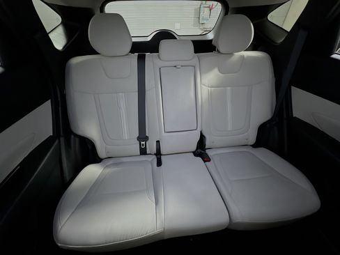 Used 2025 Hyundai Tucson SEL FWD image 33