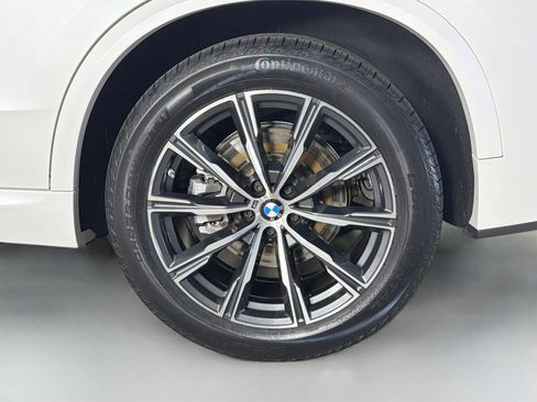 Used 2023 BMW X5 sDrive40i w/ M Sport Package RWD image 32