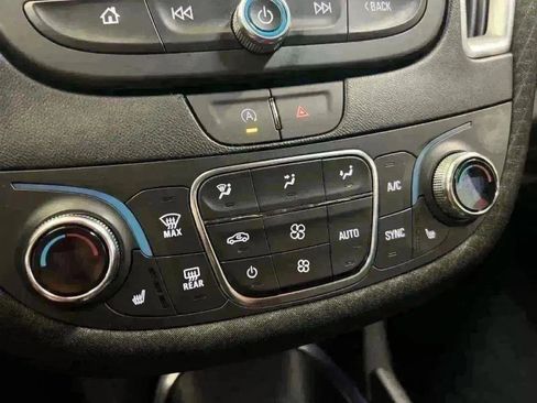 Used 2023 Chevrolet Malibu LT image 21