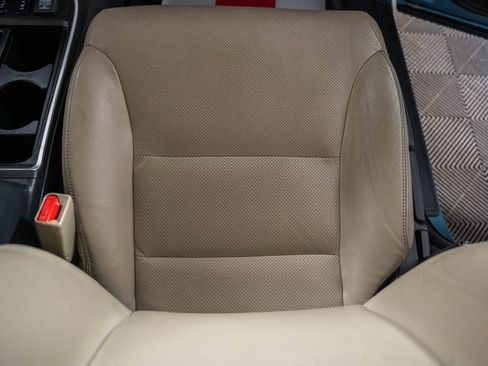 Used 2016 Honda CR-V Touring image 34