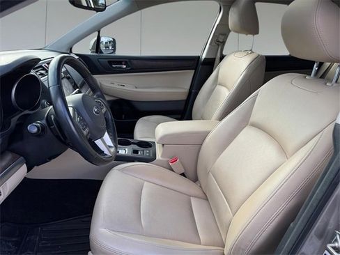 Used 2015 Subaru Outback 3.6R Limited image 11