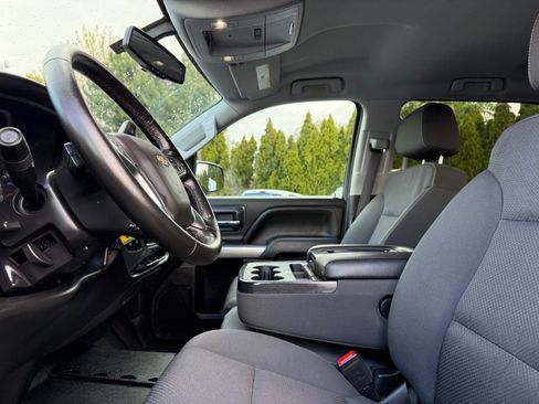 Used 2018 Chevrolet Silverado 1500 LT w/ All Star Edition image 18