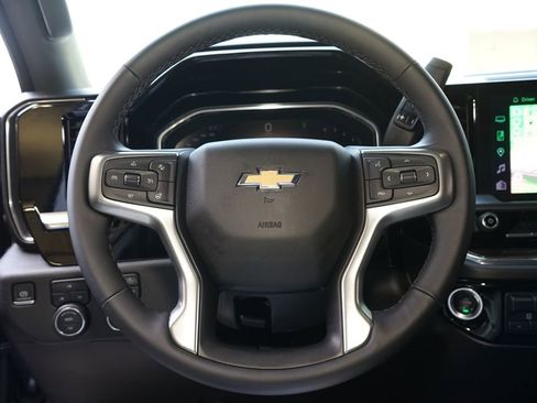 Used 2025 Chevrolet Silverado 3500 LT w/ Convenience Package image 6