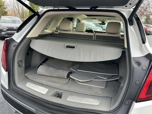 Used 2022 Cadillac XT5 Premium Luxury w/ Technology Package image 12