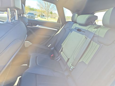 Used 2020 Audi Q5 2.0T Premium w/ Titanium Sport Package image 14