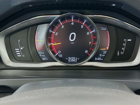 Used 2018 Volvo S60 T5 Dynamic w/ Vision Package FWD image 19