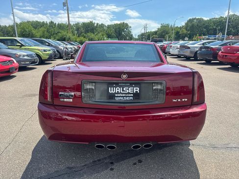 Used 2006 Cadillac XLR RWD image 6