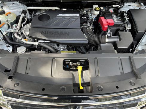Used 2025 Nissan Rogue SV FWD image 33