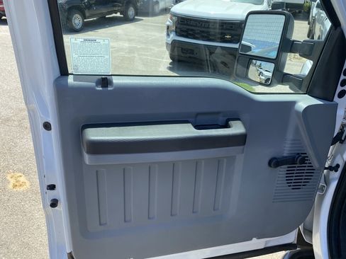 Used 2015 Ford F250 XL w/ XL Value Package RWD image 12