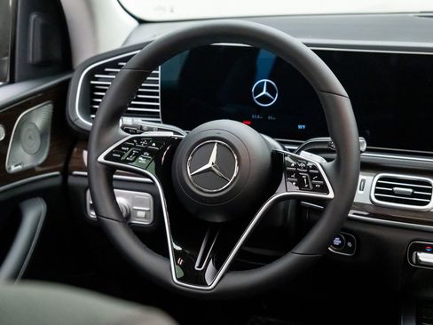 New 2026 Mercedes-Benz GLS 450 GLS 450 image 12