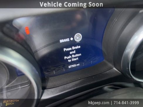 Used 2023 Jeep Wrangler Unlimited Sahara image 11