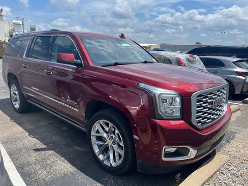 Used 2019 GMC Yukon XL Denali w/ Open Road Package AWD/4WD image 5