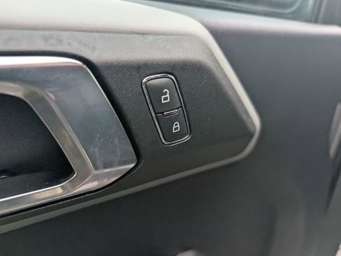 Used 2022 Ford Bronco Badlands image 15