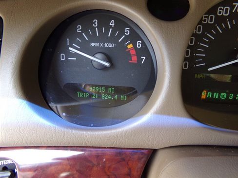 Used 2004 Buick Le Sabre Limited FWD image 34