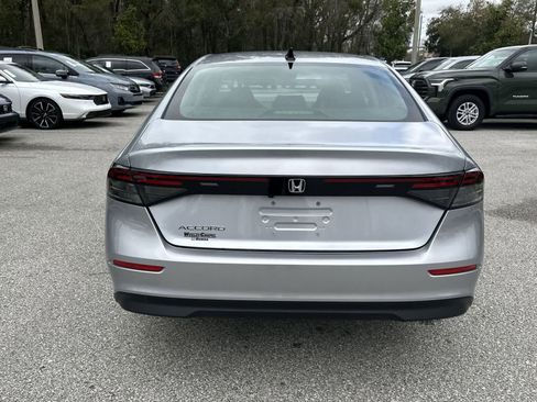 Used 2025 Honda Accord SE image 5