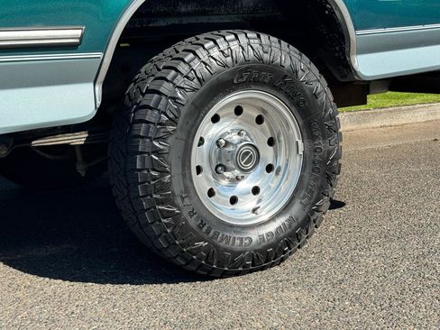 Used 1996 Ford Bronco XLT AWD/4WD image 37