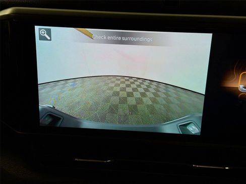 Used 2025 Jeep Gladiator Willys image 16