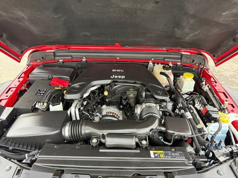 Used 2020 Jeep Gladiator Rubicon AWD/4WD image 11