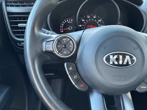 Used 2019 Kia Soul + image 15