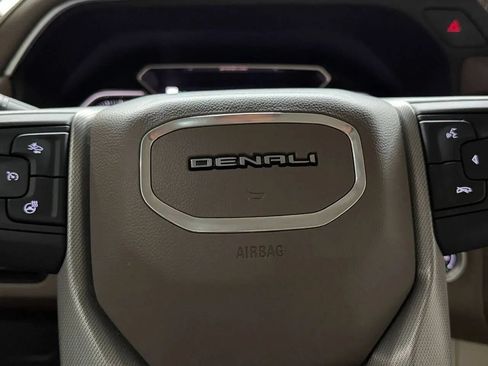 Used 2021 GMC Yukon Denali RWD image 21