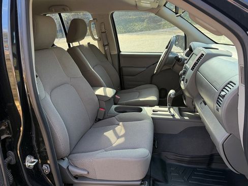 Used 2019 Nissan Frontier SV w/ Value Truck Package image 18