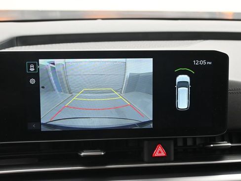 Used 2025 Kia Carnival FWD image 15
