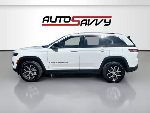 Used 2025 Jeep Grand Cherokee Limited AWD/4WD image 4