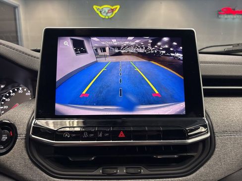 Used 2024 Jeep Compass Latitude AWD/4WD image 32