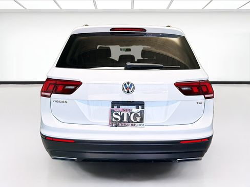 Used 2018 Volkswagen Tiguan S FWD image 5