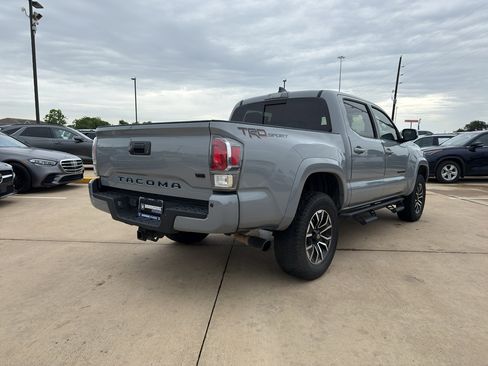 Used 2021 Toyota Tacoma TRD Sport w/ Technology Package RWD image 5