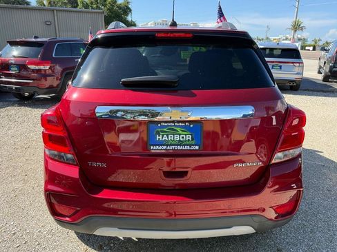 Used 2020 Chevrolet Trax Premier FWD image 6